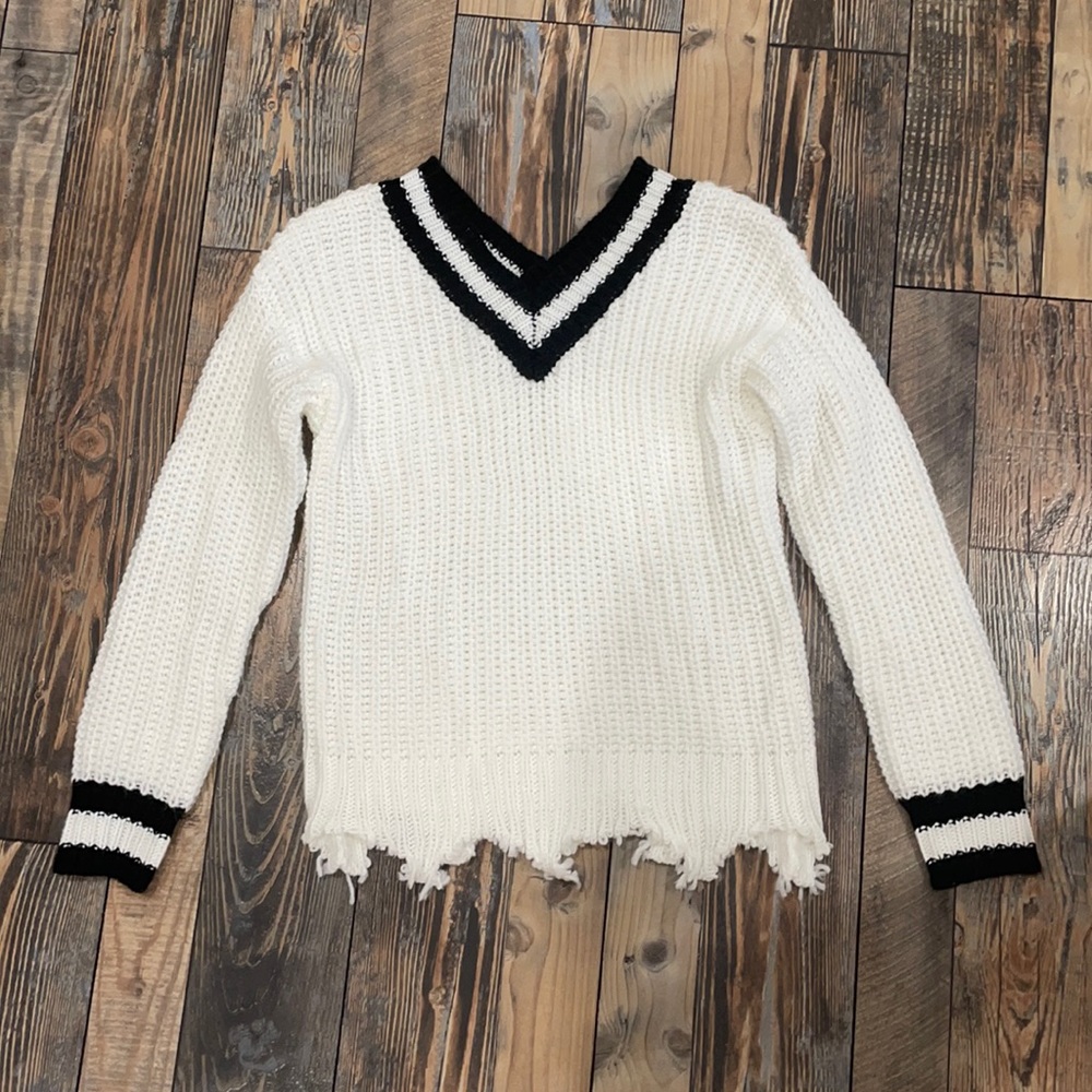 Girls V-neck sweater